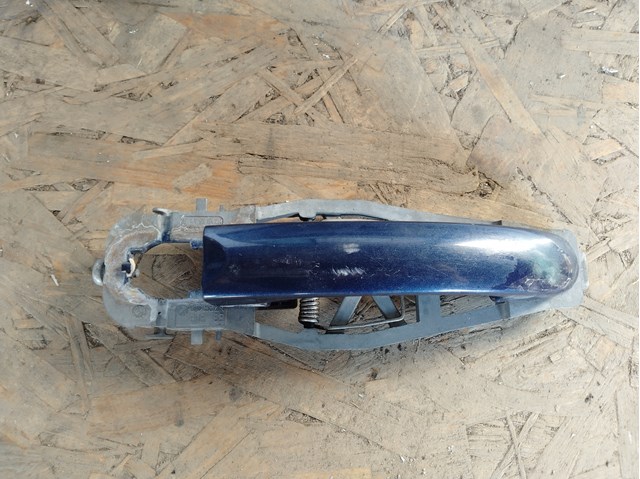 Держатель наружной ручки двери, передней левой 1T0837885A VAG