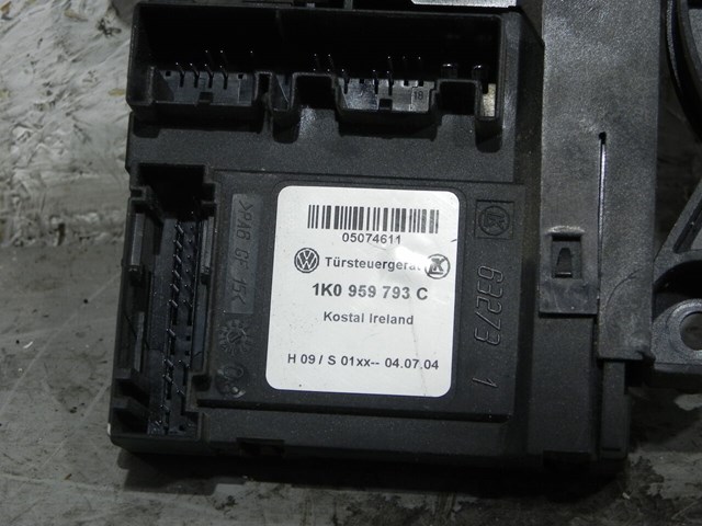 VAG 1T0959701 Мотор стеклоподъемника двери передней левой в наличии Днепр