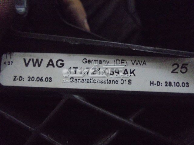 VAG 1T1721059AK в наличии Павлоград