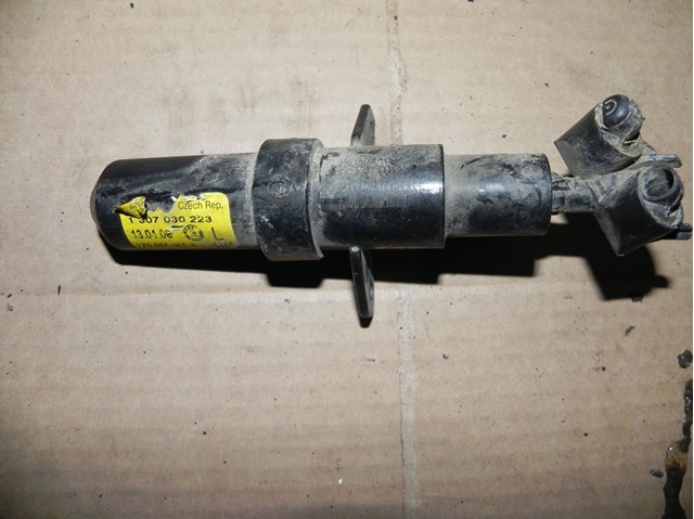 Держатель форсунки омывателя фары 1Z0955965A VAG