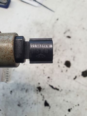 RENAULT 237964892R Клапан фазорегулятора в наличии Ровно