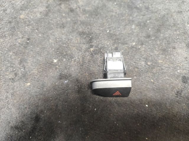 RENAULT 252907372R Кнопка аварийки в наличии Черкассы
