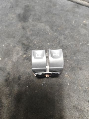 Кнопки переднего левого стекло подъемника 254113300R RENAULT