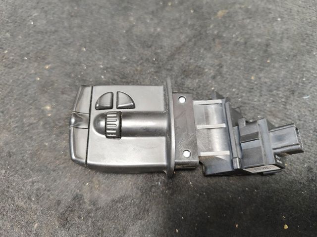 RENAULT 255520013R Переключатель подрулевой, управления аудио системой в наличии Сумы