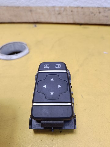 Регулятор зеркал 255700068R RENAULT