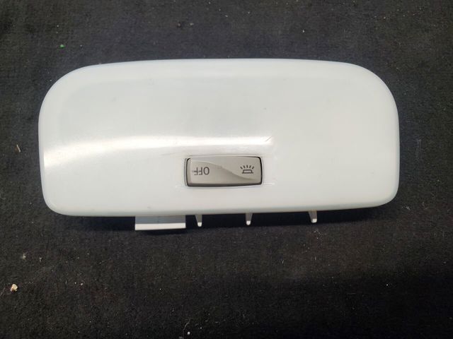 Плафоны внутреннего освещения 264300007R RENAULT