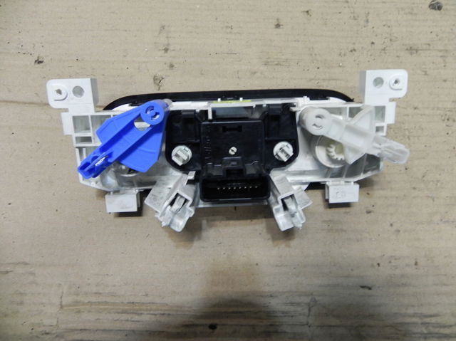 Блок управления режимов отопления Renault Trafic 3