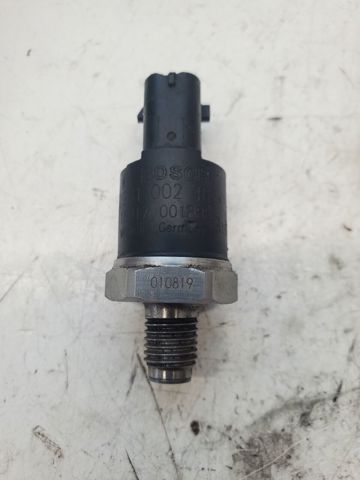 RENAULT 281002405 Датчик давления топлива в наличии Каменское