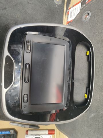 Автомагнитола 281150198R RENAULT