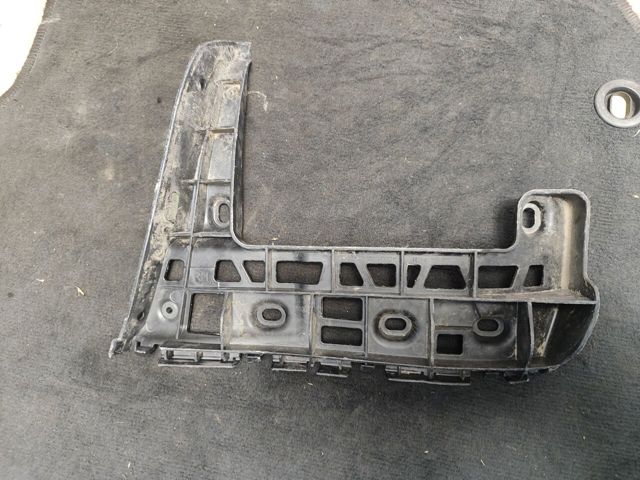 VAG 2K5807394 Направляющая переднего бампера правая в наличии Хмельницкий