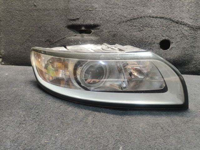 Фара передняя правая 30763034 VOLVO