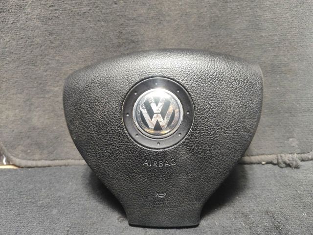 Подушка AIRBAG водительская 3C0880201AC VAG