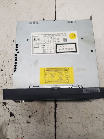 3C8035195 VAG Магнитола (радио AM/FM) купить в Чернигов