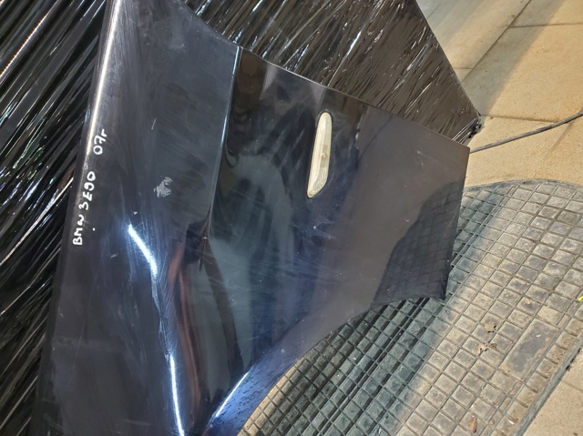 Крыло левое 41357135679 BMW
