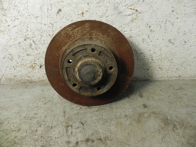 Цапфа поворотная левая 430190038R RENAULT