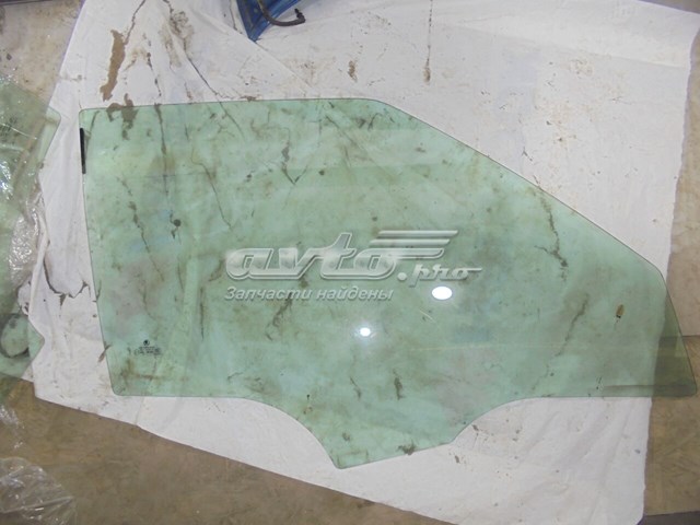 Заднее автостекло 43R001057 VAG