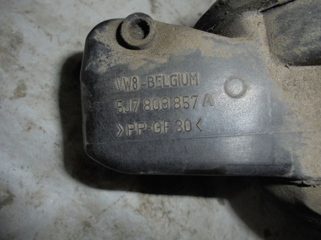5J7809857A VAG Лючок бензобака (топливного бака) купить в Житомир
