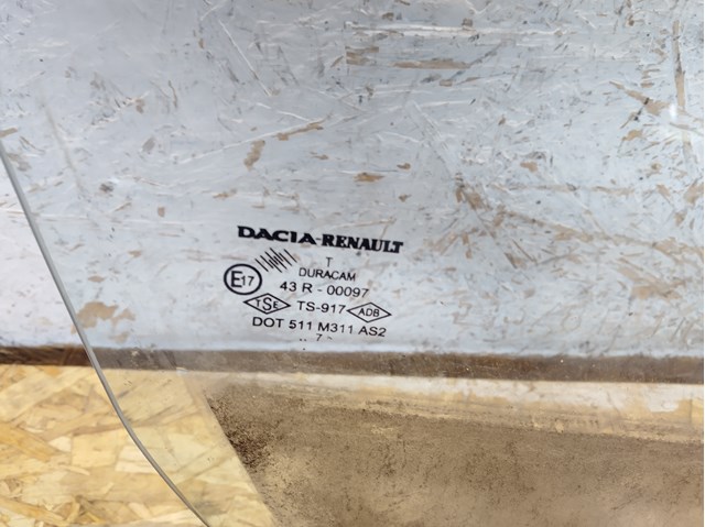 RENAULT 6001546700 Стекло двери передней правой в наличии Ровно
