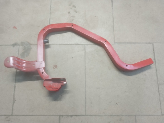 RENAULT 6001546880 Петля крышки багажника в наличии Ирпень