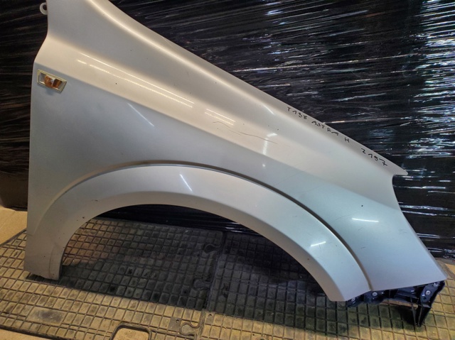 Крыло переднее правое 6102349 OPEL
