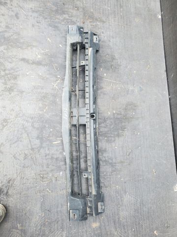 Кронштейн решетки радиатора 620300101R RENAULT