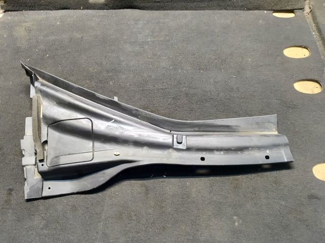 Водосток лобового стекла, жабо 66862CA000 NISSAN