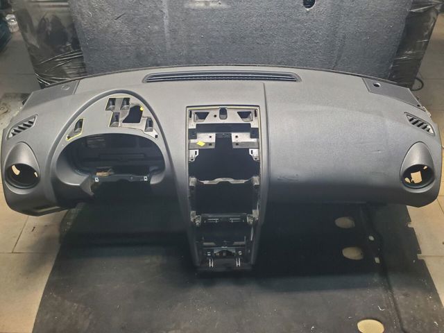 68030JD90A NISSAN Торпедо купить в Киев