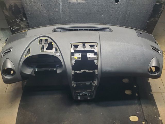 Передняя панель 68030JD90A NISSAN
