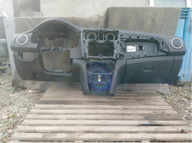 681004784R RENAULT Панель салона передняя "торпедо" купить в Одесса