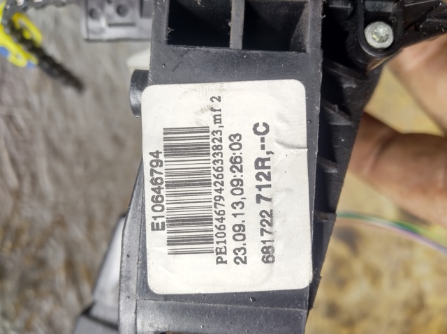 RENAULT 681722712R в наличии Черновцы