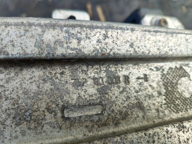 RENAULT 752100003R Усилитель переднего бампера в наличии Ирпень