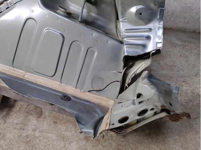 Крыло правое заднее 760308516R RENAULT