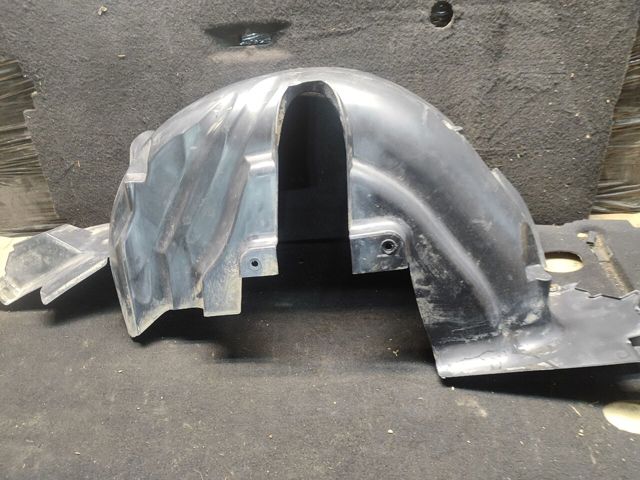 Подкрылок задний правый 767485416R RENAULT