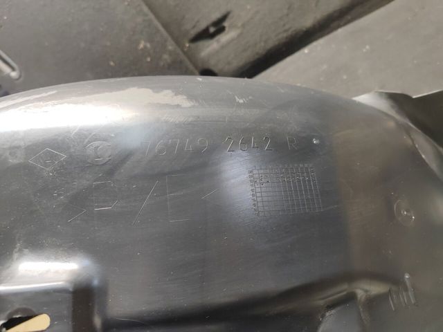 RENAULT 767492642R Подкрылок задний левый в наличии Ужгород