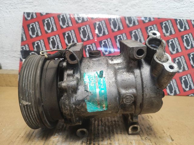 Компрессор кондиционера 7700273801 RENAULT