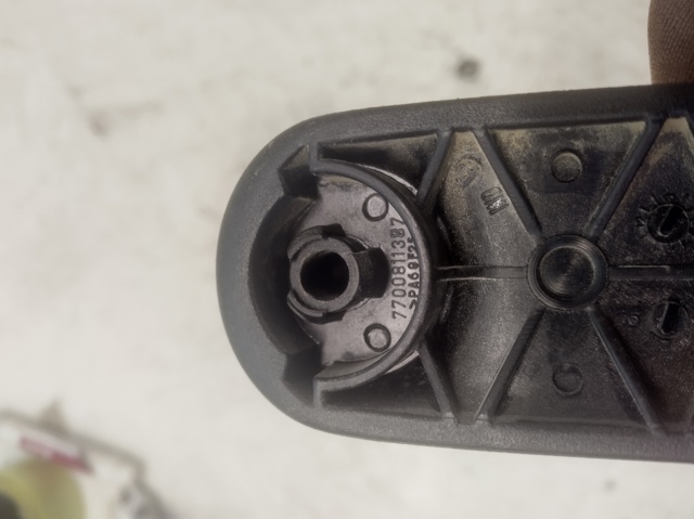 7700811387 RENAULT Ручка подъема стекла двери задней купить в Харьков