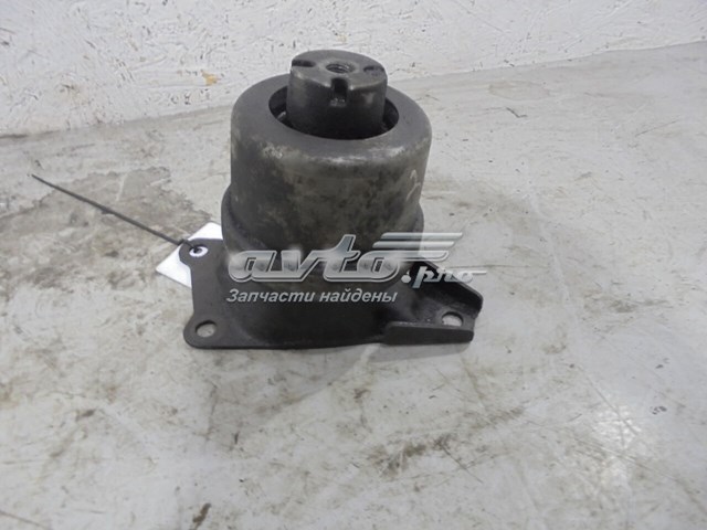 Правая подушка двигателя Volkswagen Transporter T6