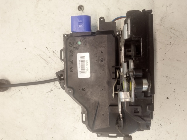 Замок задней правой двери  7L0839016D VAG