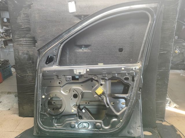RENAULT 801007358R Дверь передняя правая в наличии Ирпень