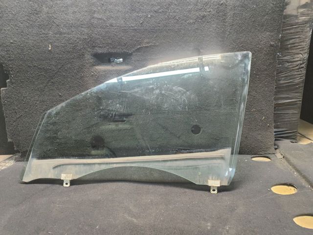 Стекло водительской двери 803012464R RENAULT