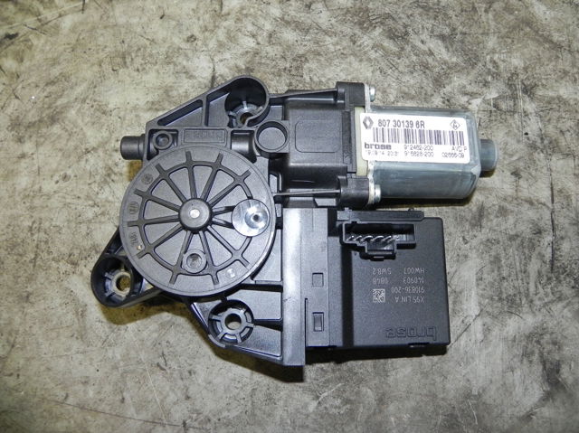 807301396R RENAULT Мотор стеклоподъемника двери передней правой купить в Одесса