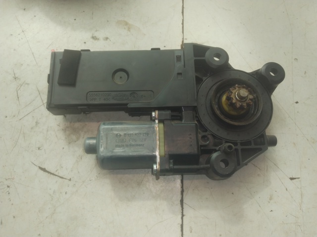 807315510R RENAULT Мотор стеклоподъемника двери задней левой купить в Винница