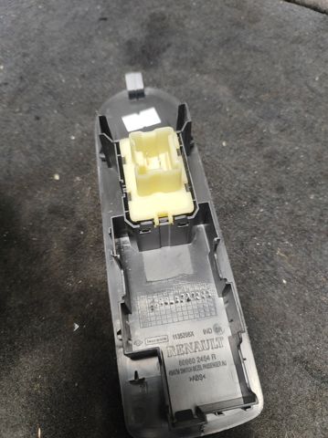809602454R RENAULT купить в Черновцы