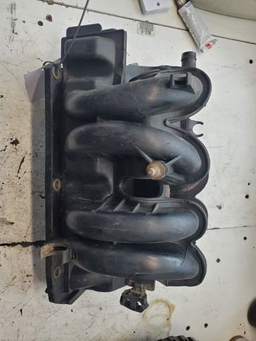 RENAULT 8200084515 Коллектор впускной в наличии Полтава