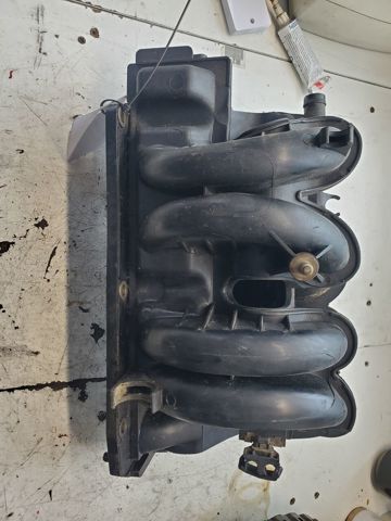 Впускной коллектор 8200084515 RENAULT