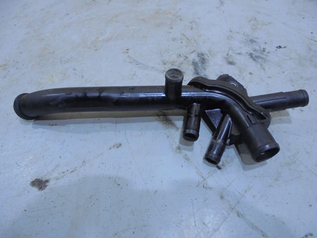 RENAULT 8200089768 Шланг (патрубок) системы охлаждения в наличии Харьков