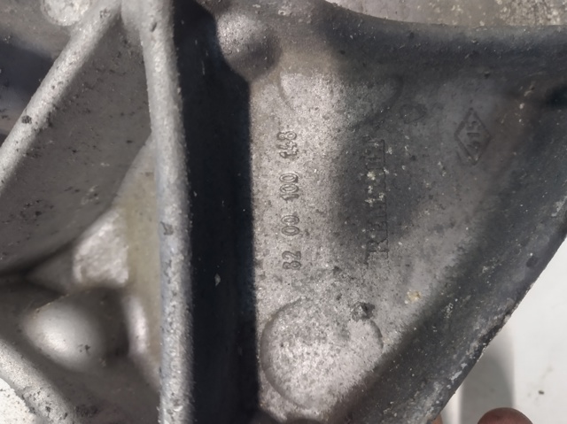 Кронштейн генератора 8200100148 RENAULT