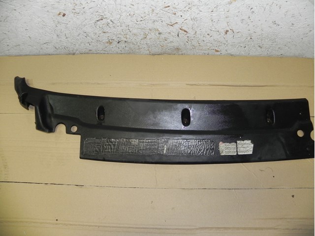 Решетка дворников, правая 8200121691 RENAULT