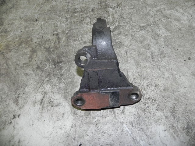 Опора подвесного подшипника передней полуоси 8200133511 RENAULT