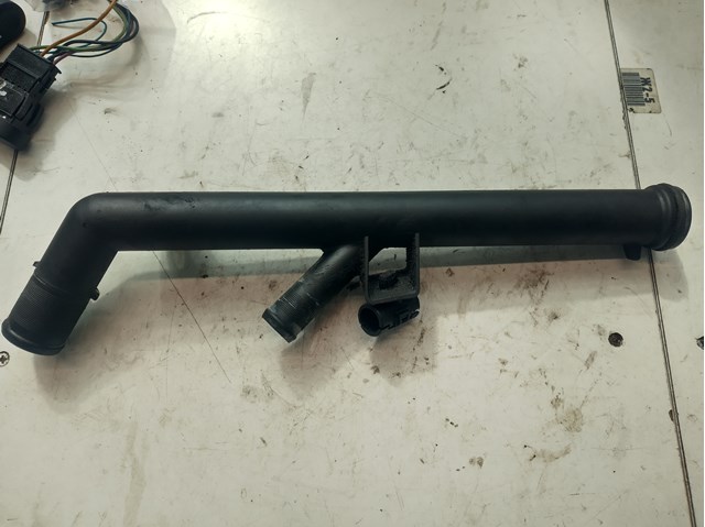 8200134513 Патрубок системы охлаждения купить Днепр